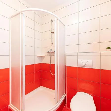 Stunning Apartment In Duce With Wifi * Duće