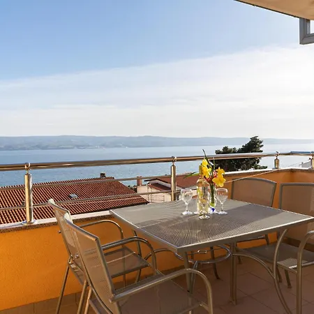 Stunning Apartment In Duce With Wifi 아파트 *