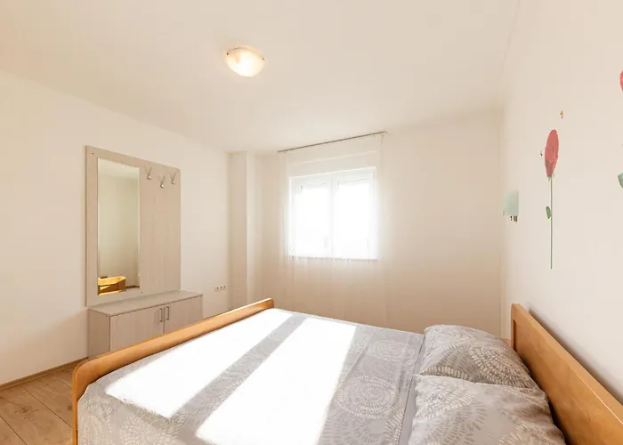 Apartman In *